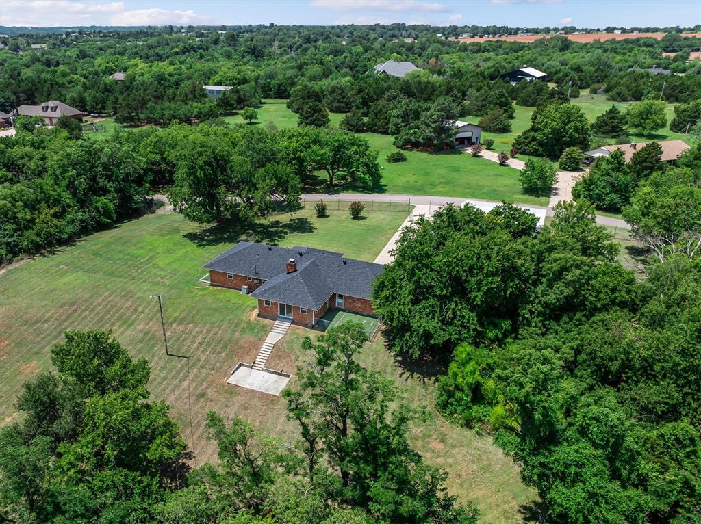400 Longview SW Drive