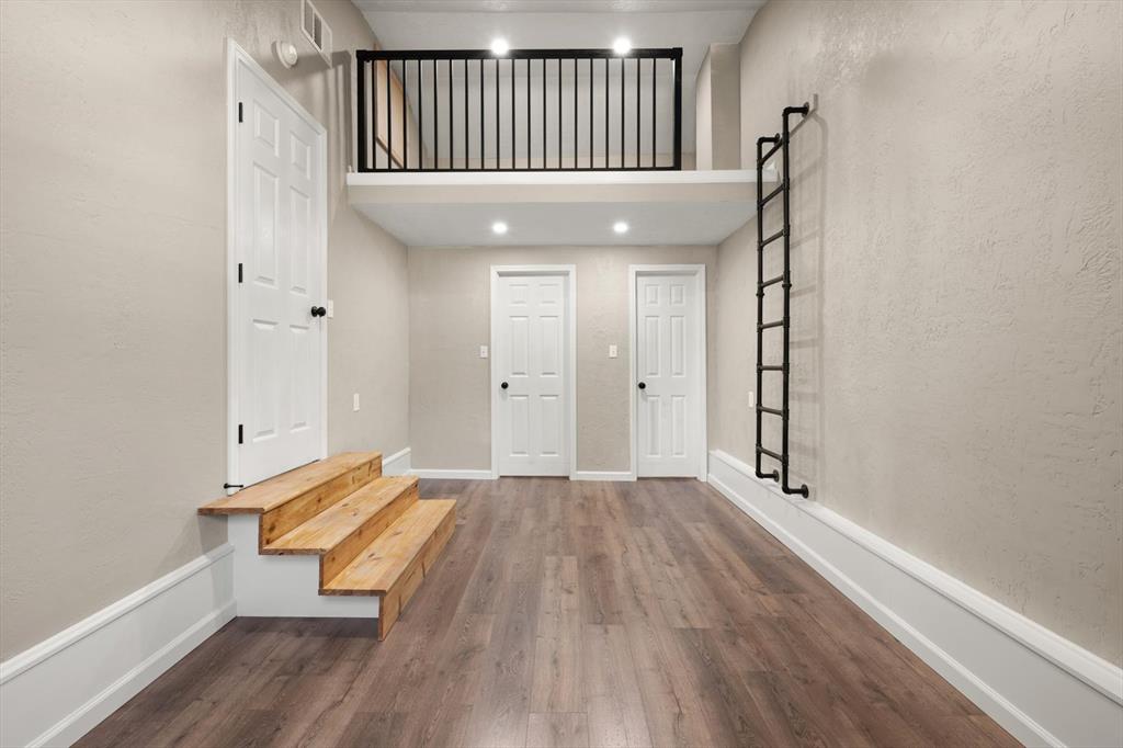 1025 Elmwood Drive