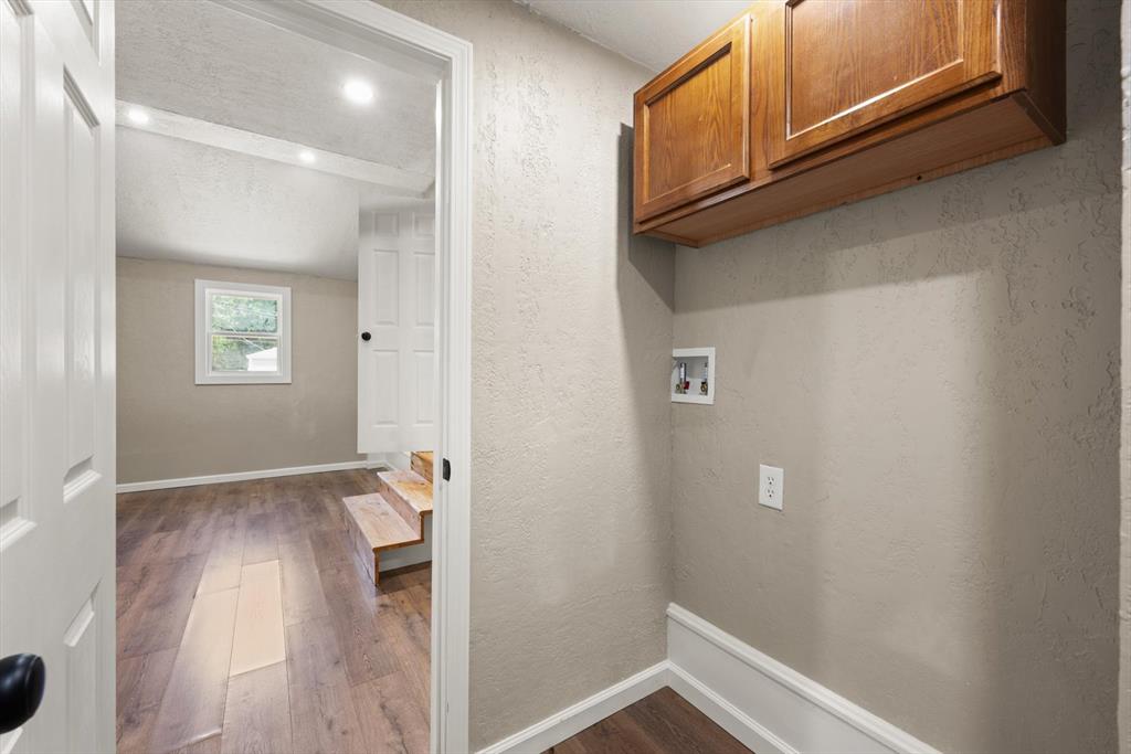 1025 Elmwood Drive