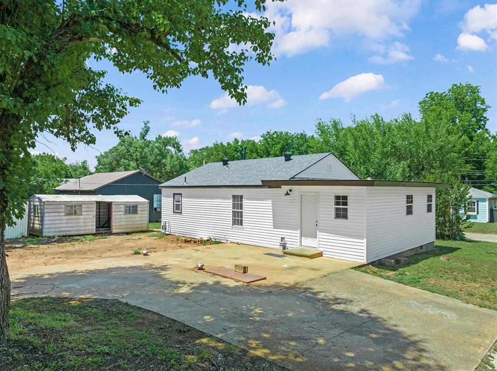 1025 Elmwood Drive