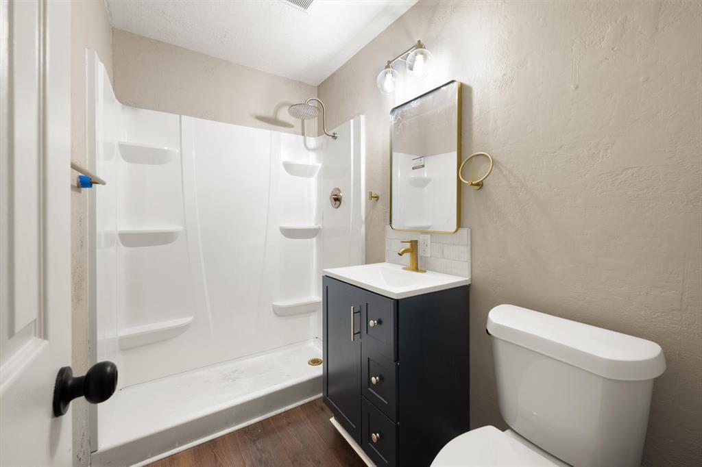 1025 Elmwood Drive