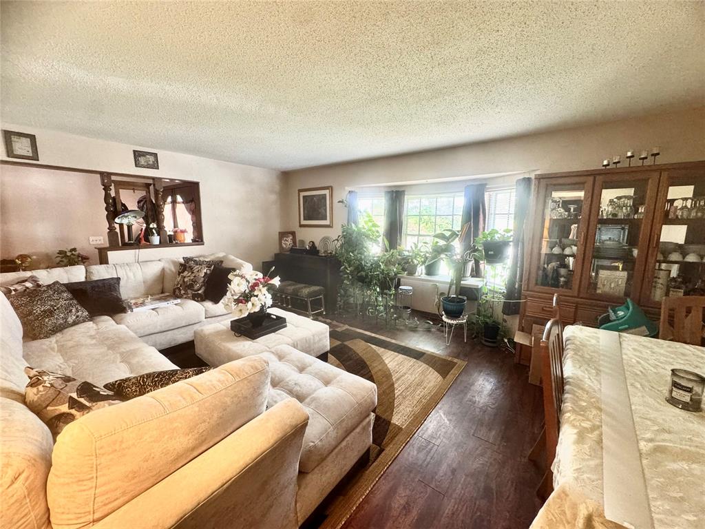 6312 N Grand Boulevard