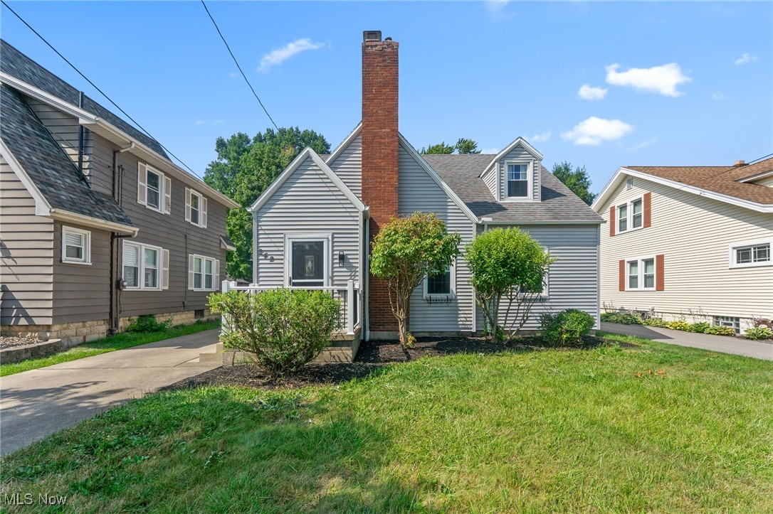 242 Oakley Avenue