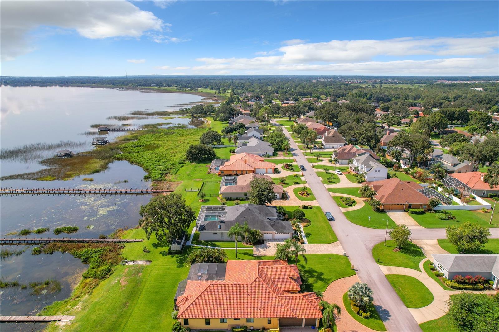 337 HAMILTON SHORES DR NE