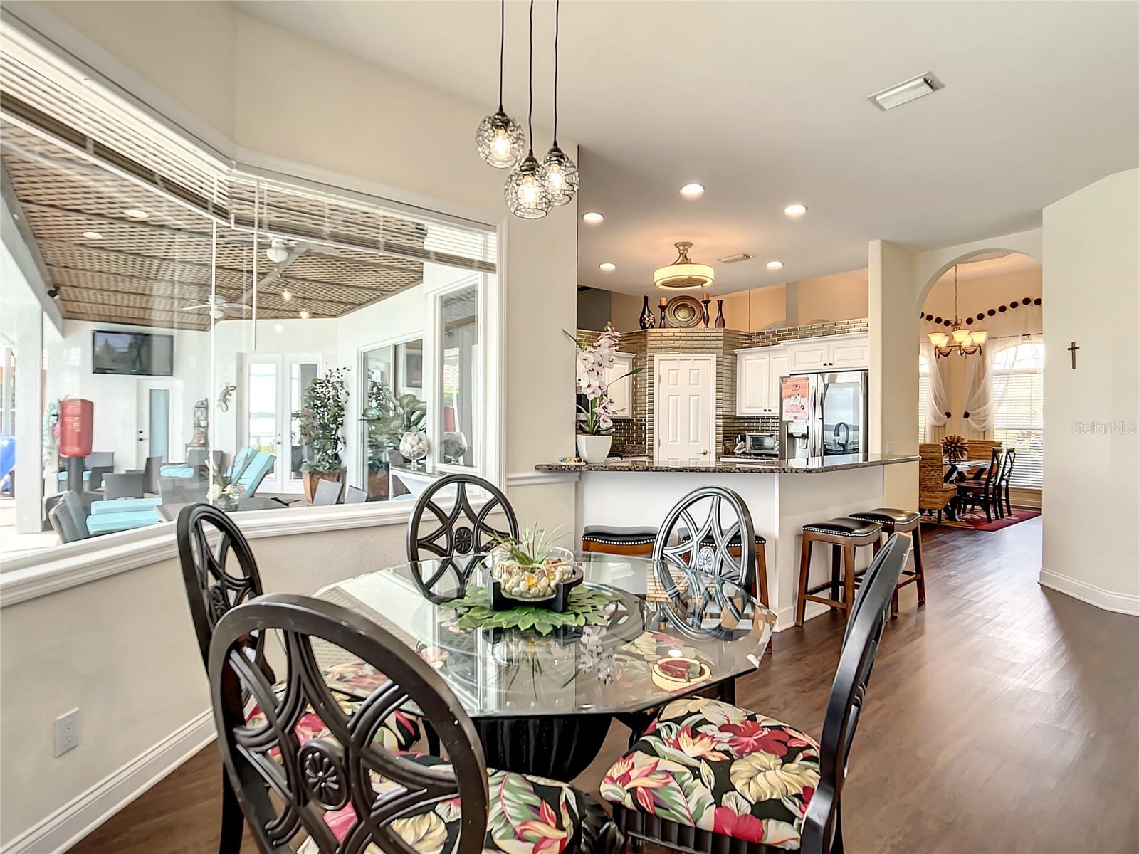 337 HAMILTON SHORES DR NE