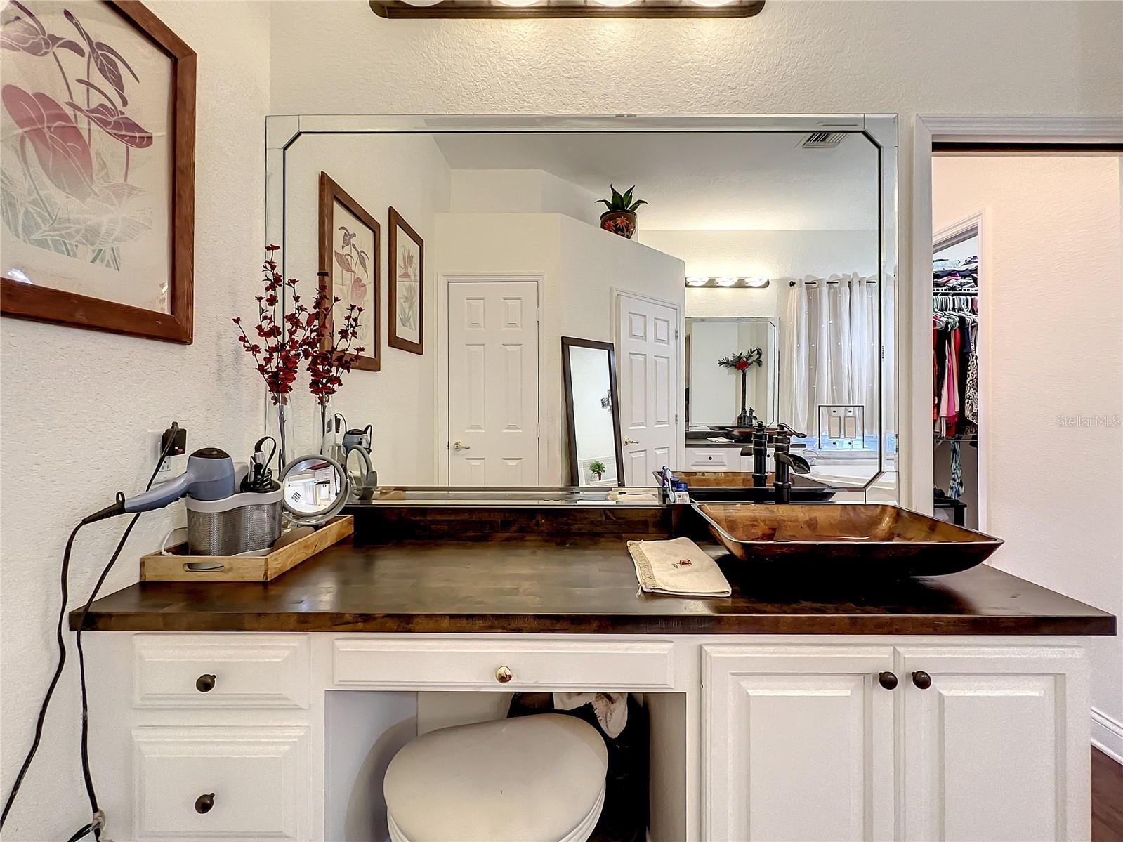 337 HAMILTON SHORES DR NE