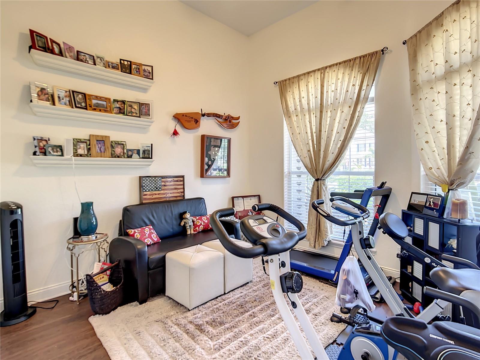 337 HAMILTON SHORES DR NE