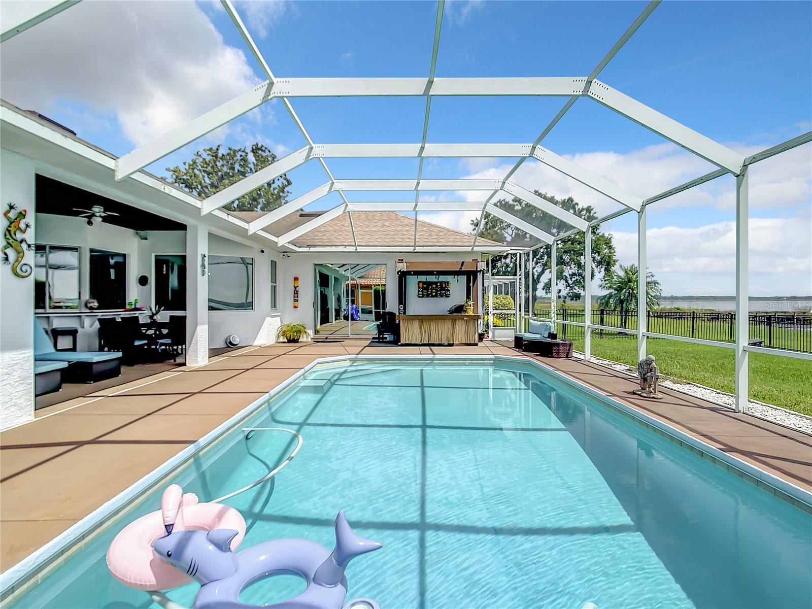 337 HAMILTON SHORES DR NE