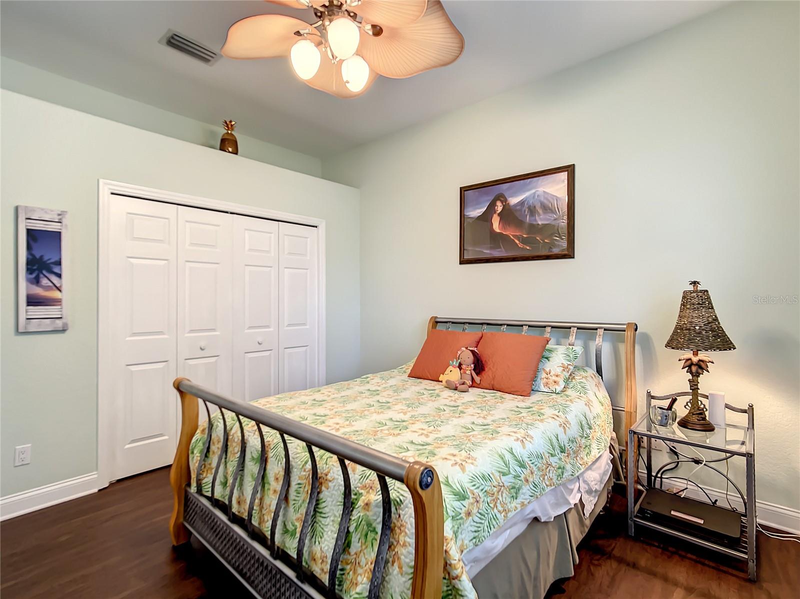 337 HAMILTON SHORES DR NE