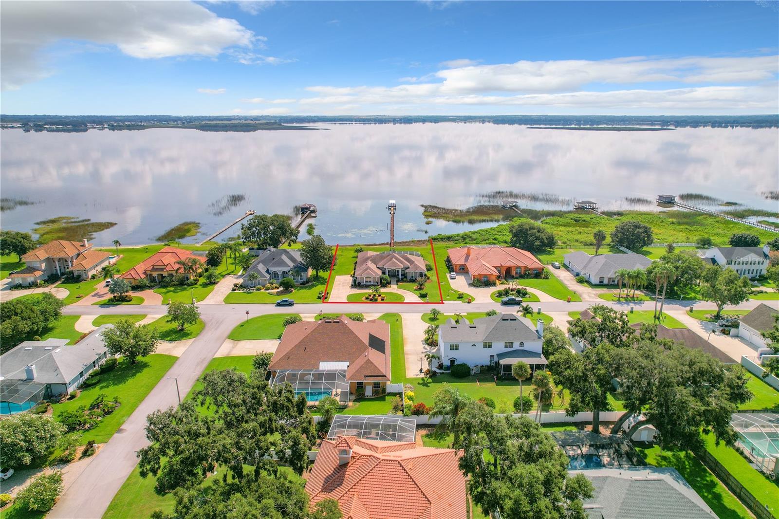 337 HAMILTON SHORES DR NE