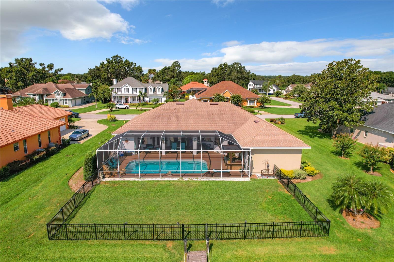 337 HAMILTON SHORES DR NE