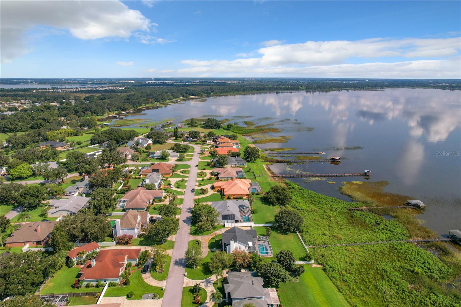 337 HAMILTON SHORES DR NE