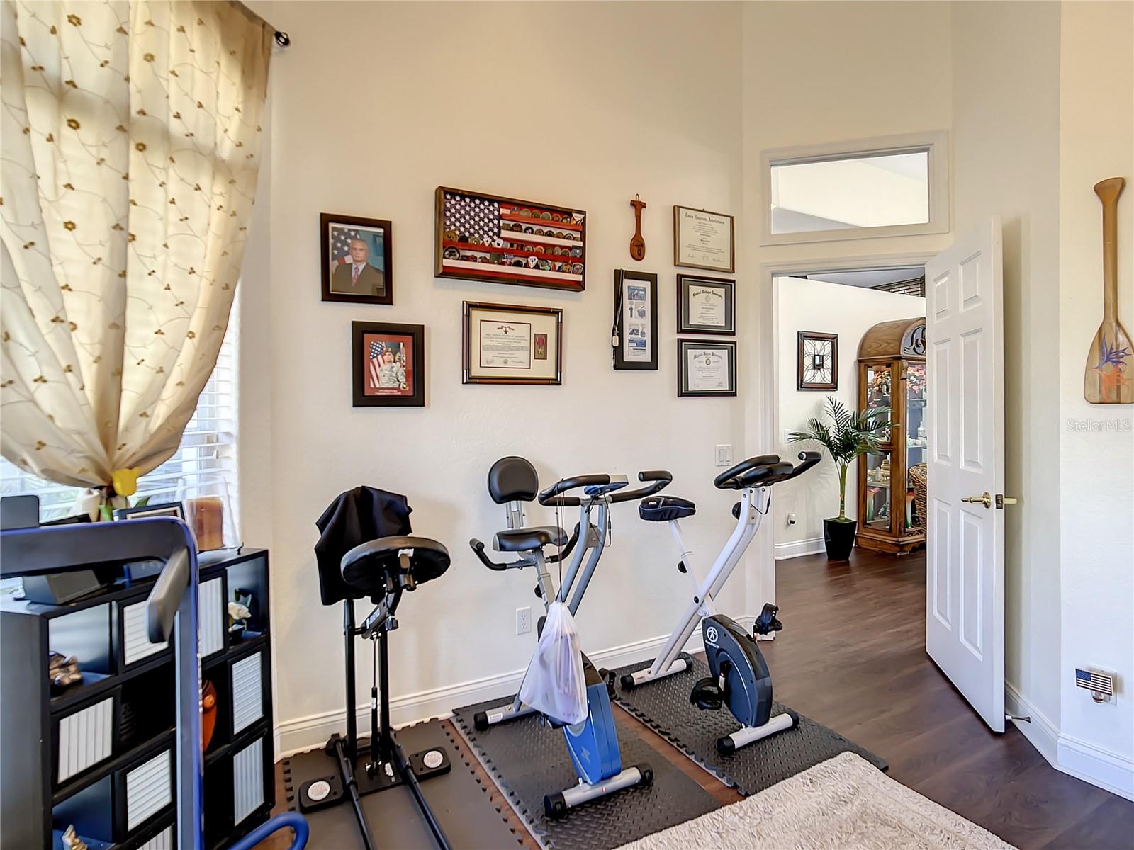 337 HAMILTON SHORES DR NE