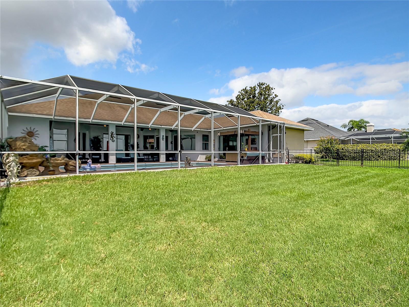 337 HAMILTON SHORES DR NE