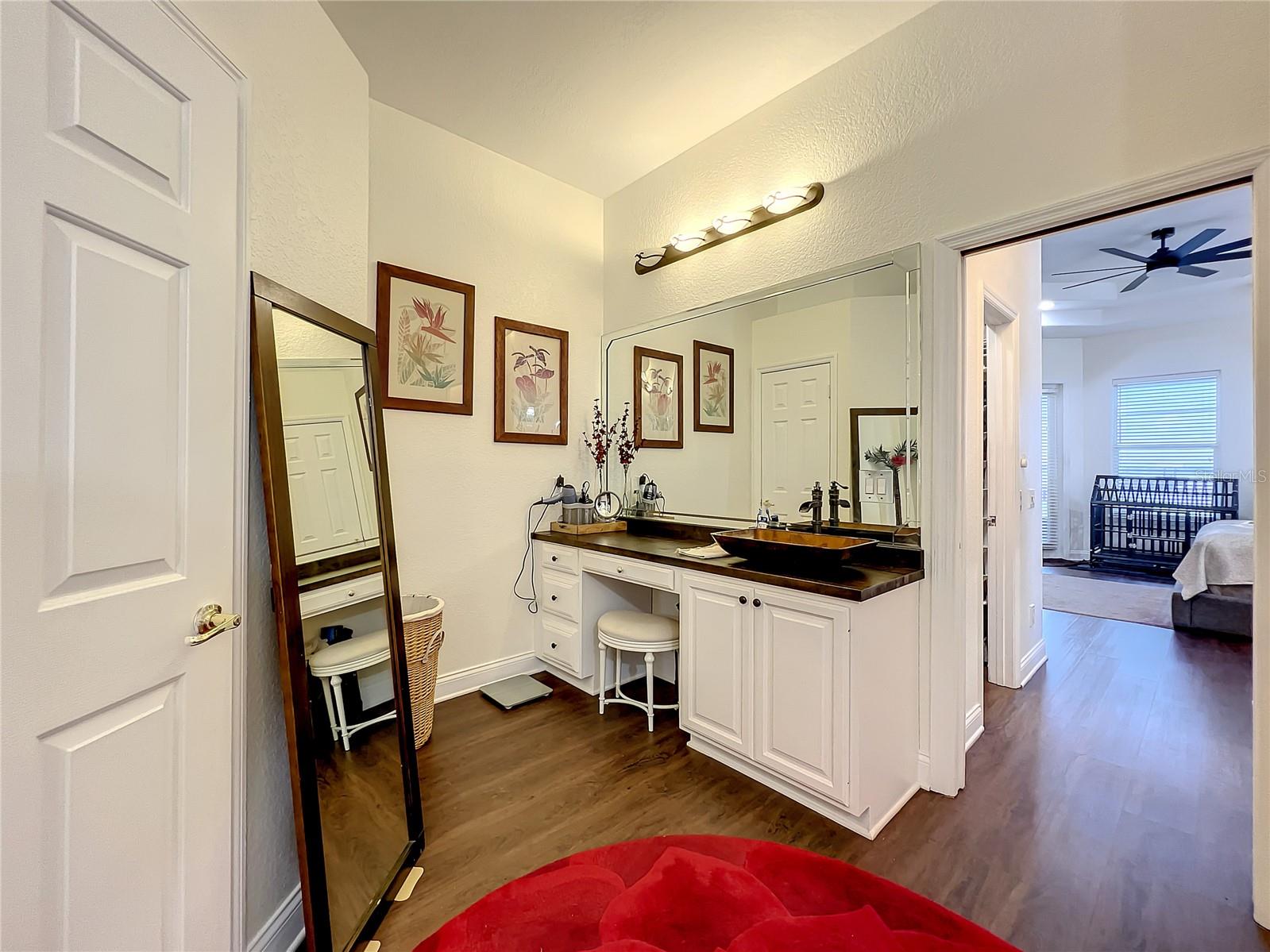 337 HAMILTON SHORES DR NE