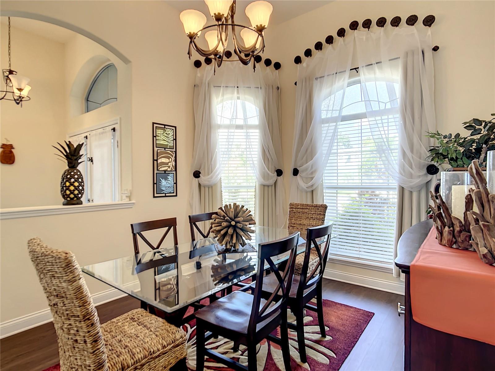 337 HAMILTON SHORES DR NE