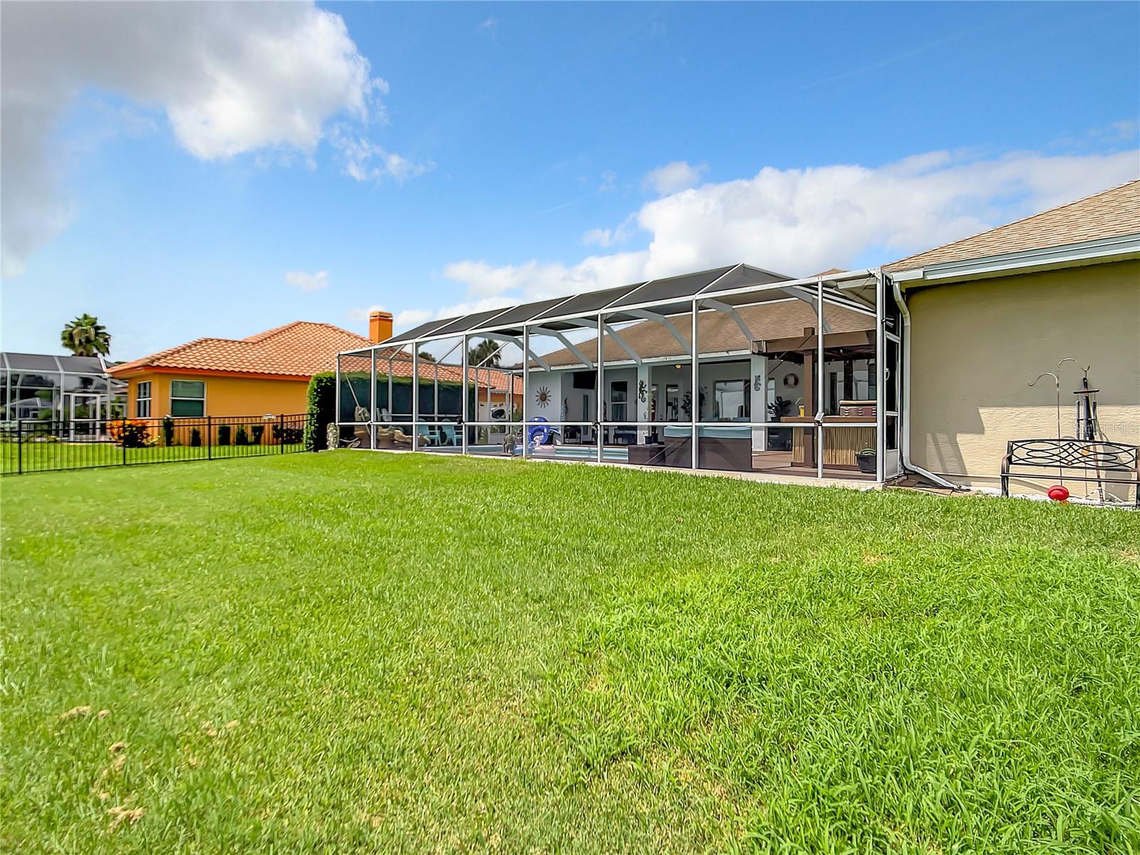 337 HAMILTON SHORES DR NE