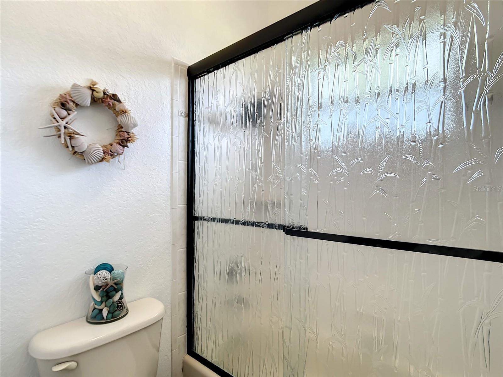 337 HAMILTON SHORES DR NE