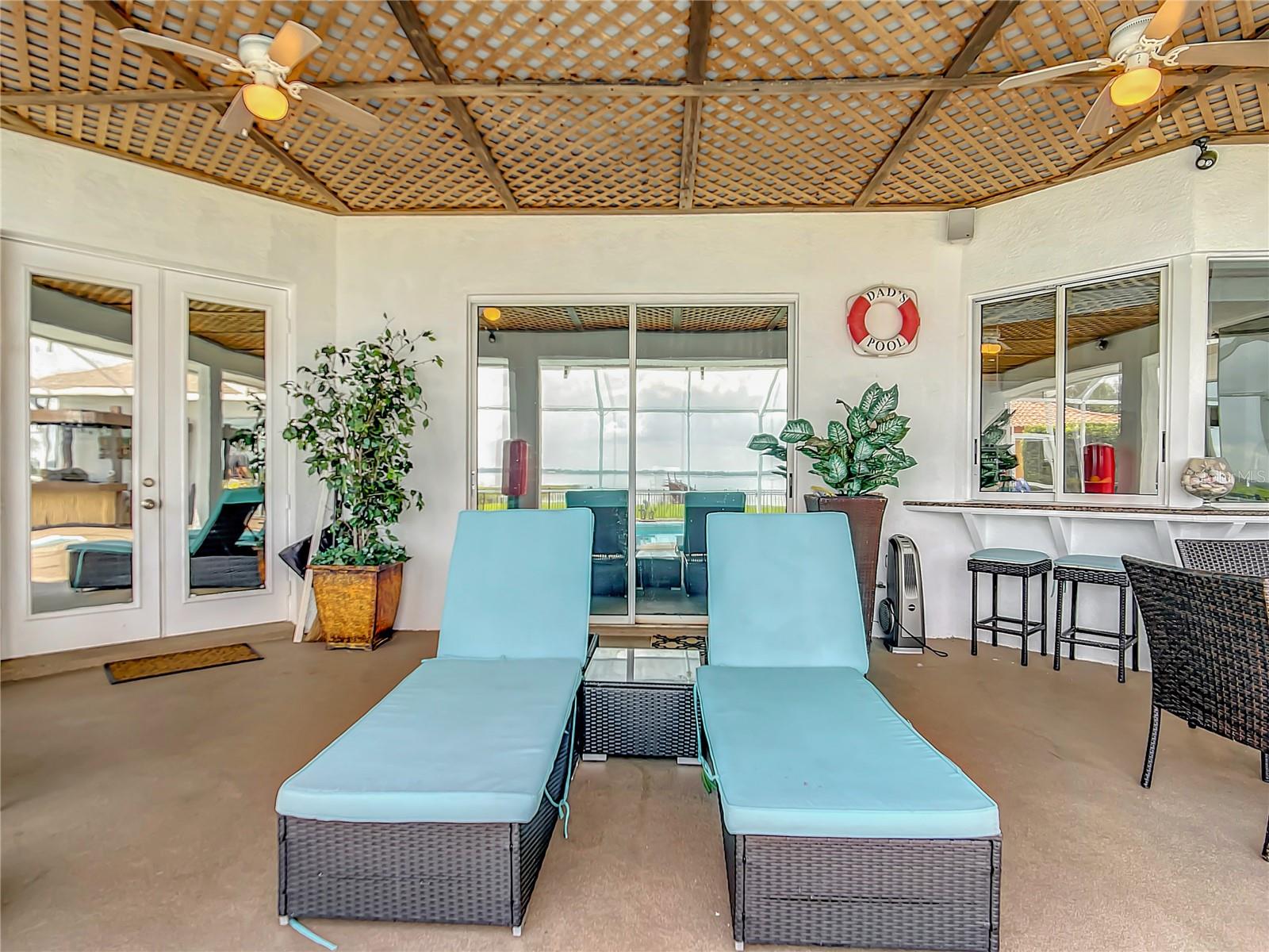 337 HAMILTON SHORES DR NE