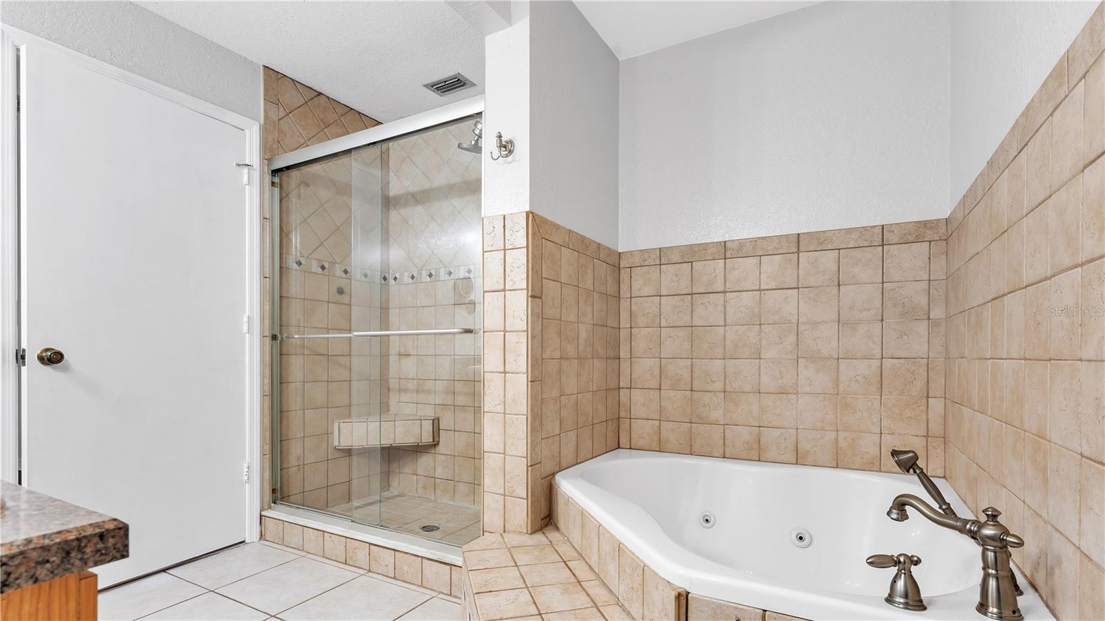 116 ELM SQ N