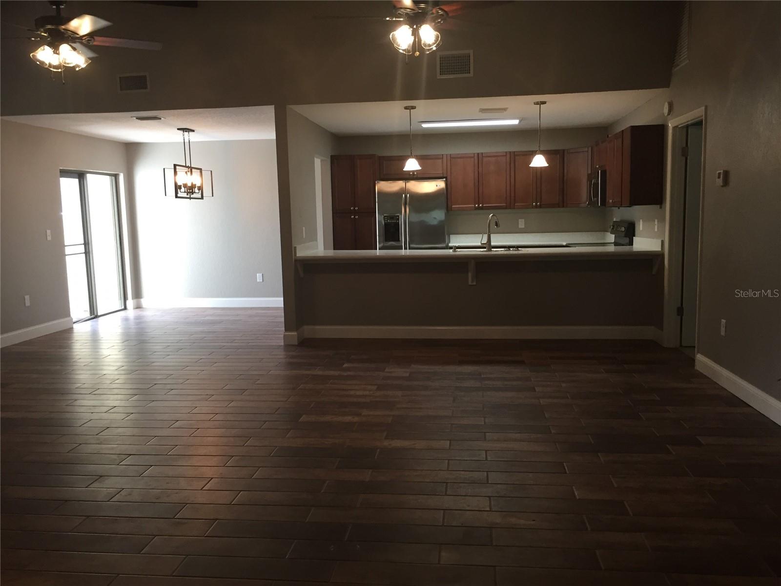 1880 N CRYSTAL LAKE DR #32