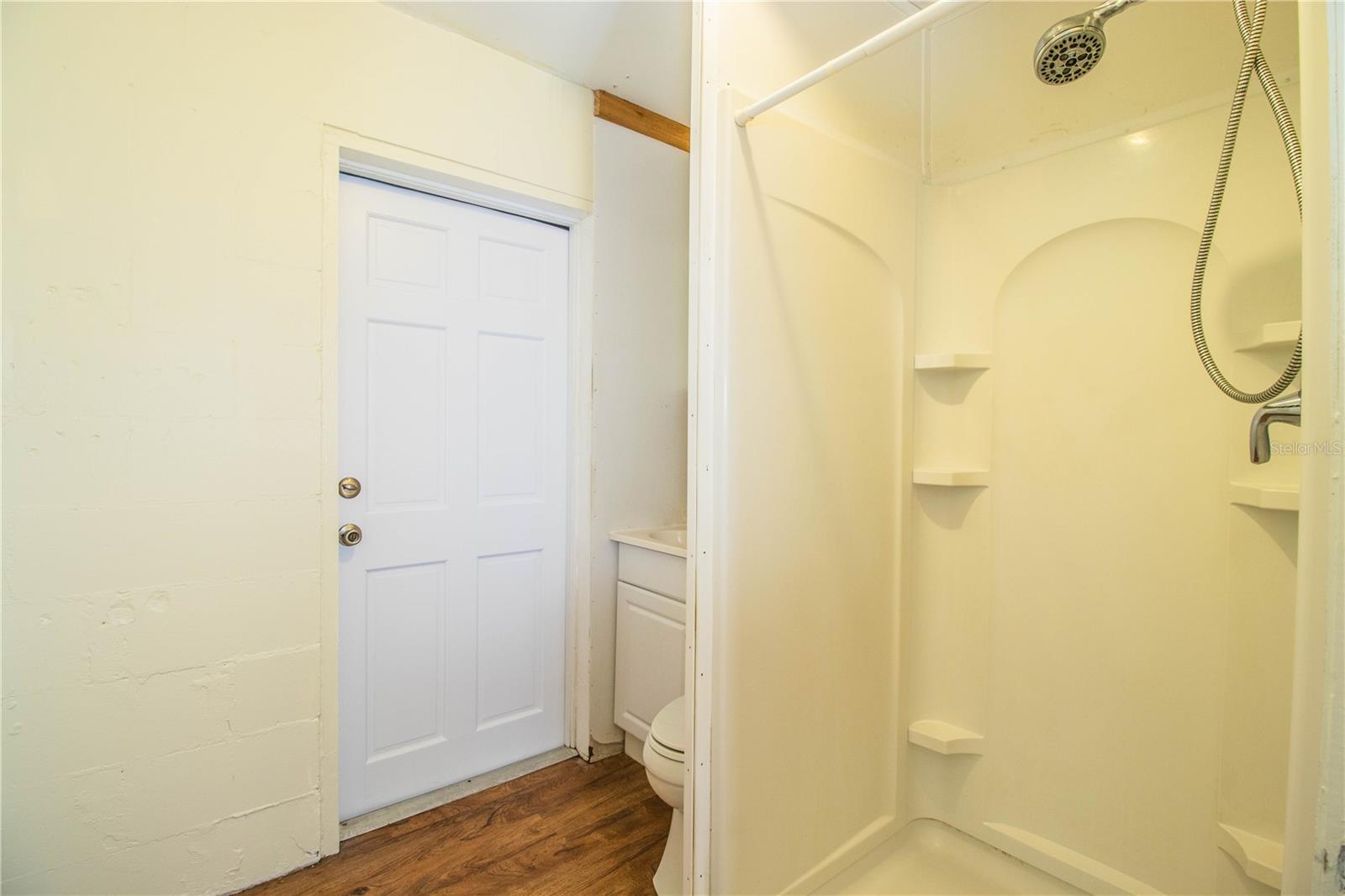 605 FORMOSA AVE