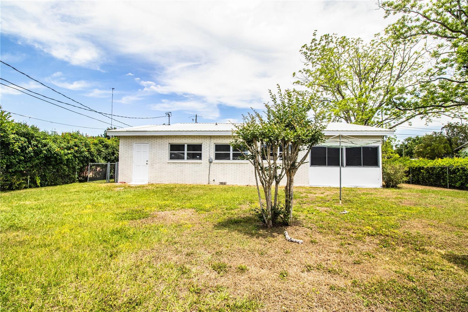 605 FORMOSA AVE