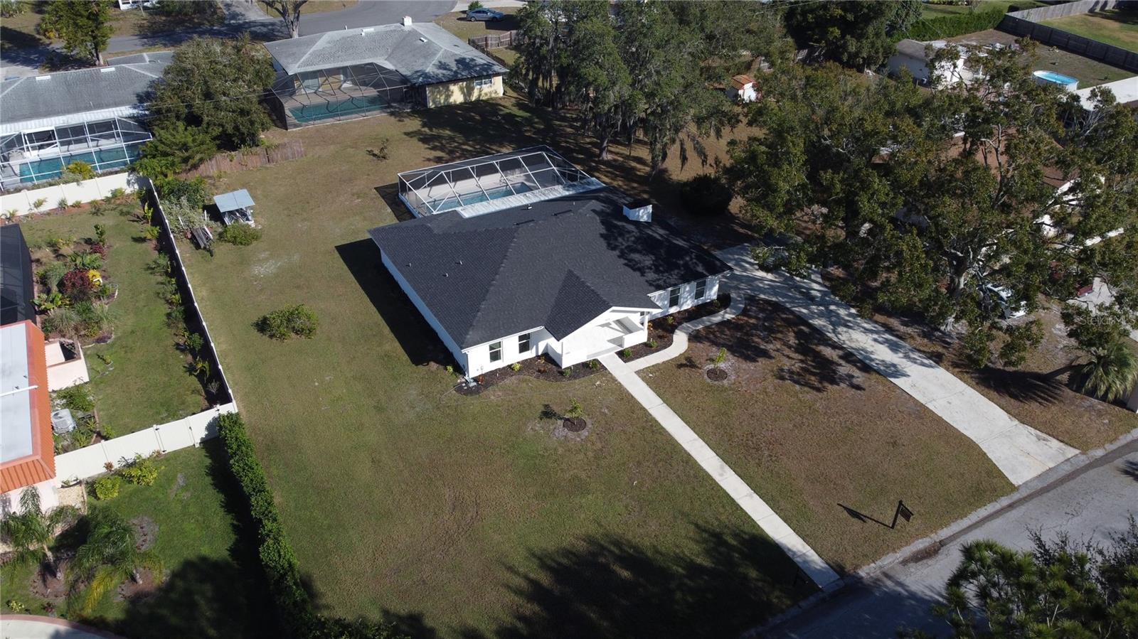 518 COLEMAN DR W