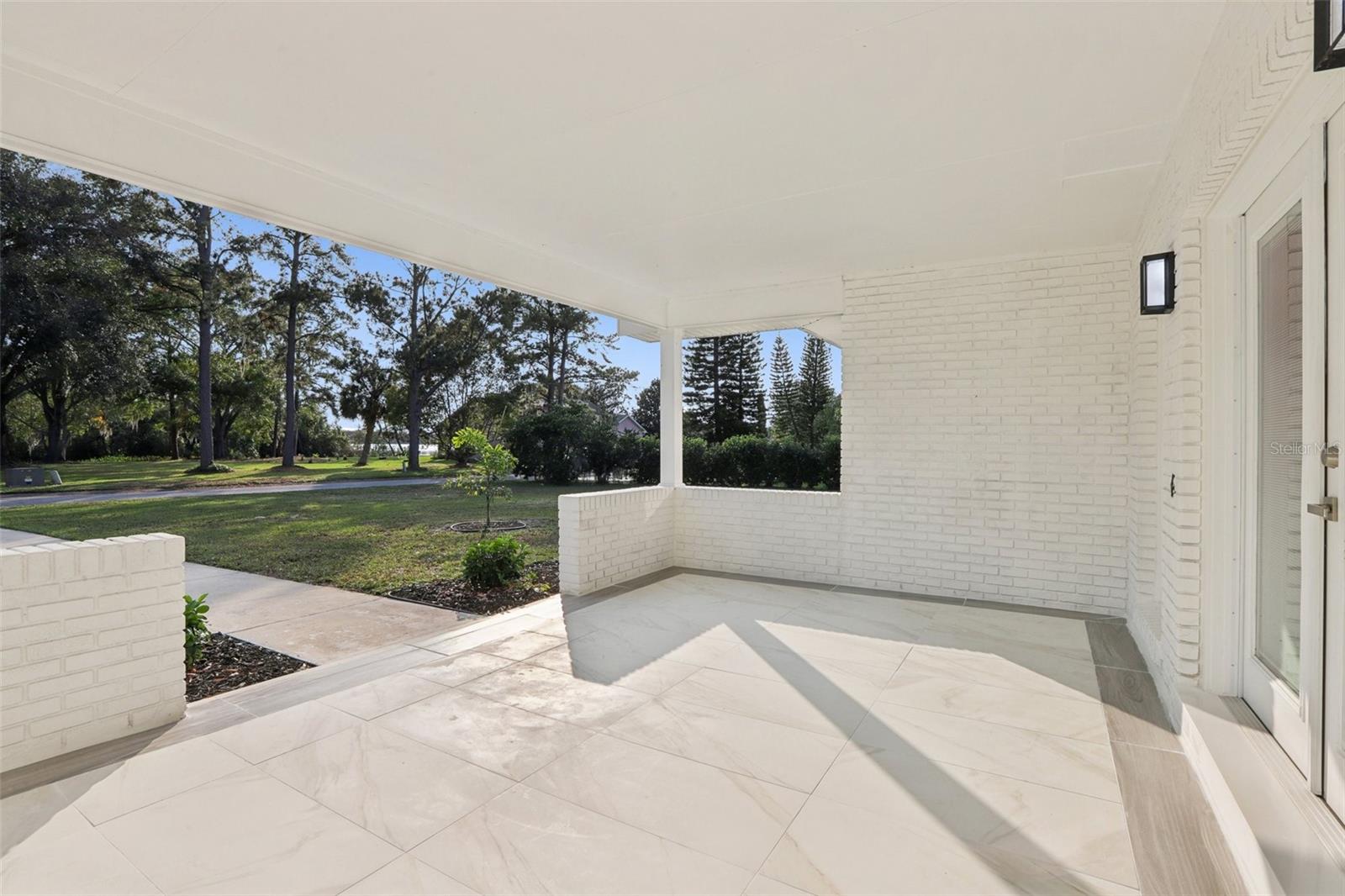 518 COLEMAN DR W