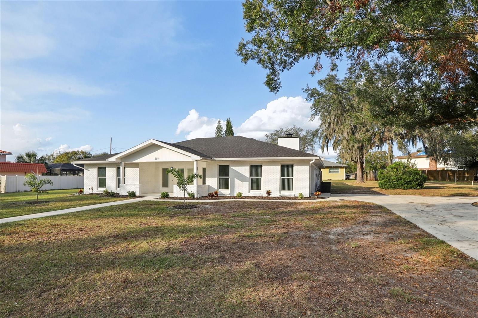 518 COLEMAN DR W