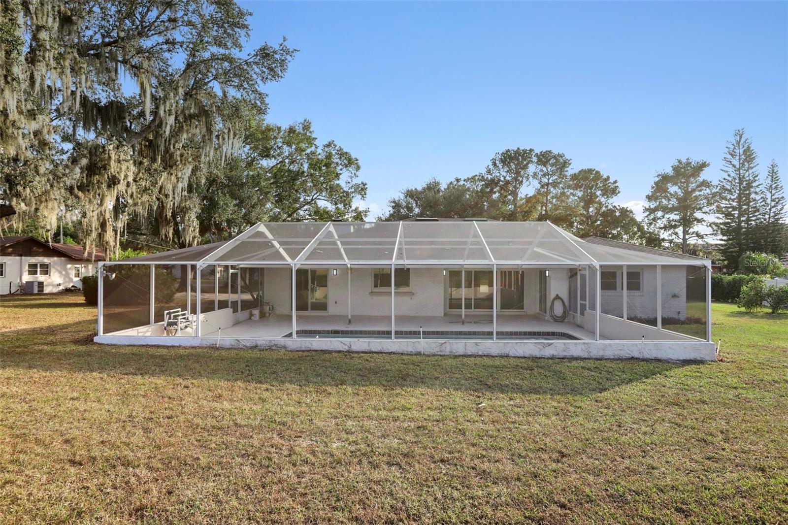 518 COLEMAN DR W