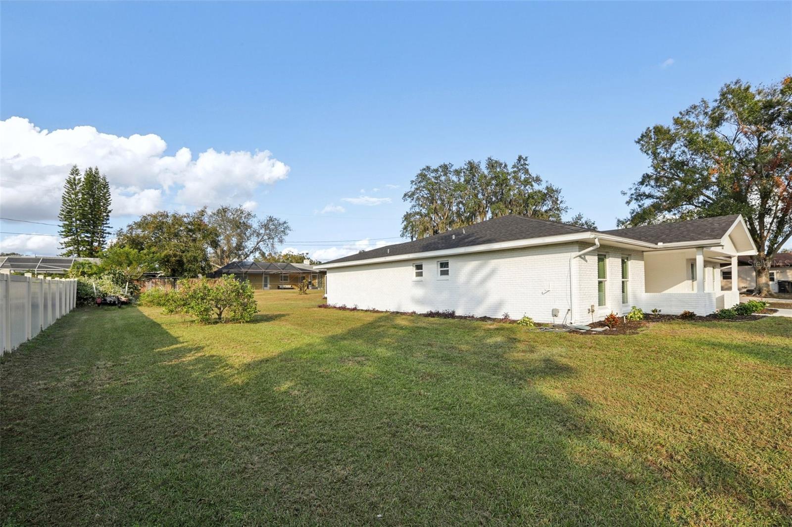 518 COLEMAN DR W