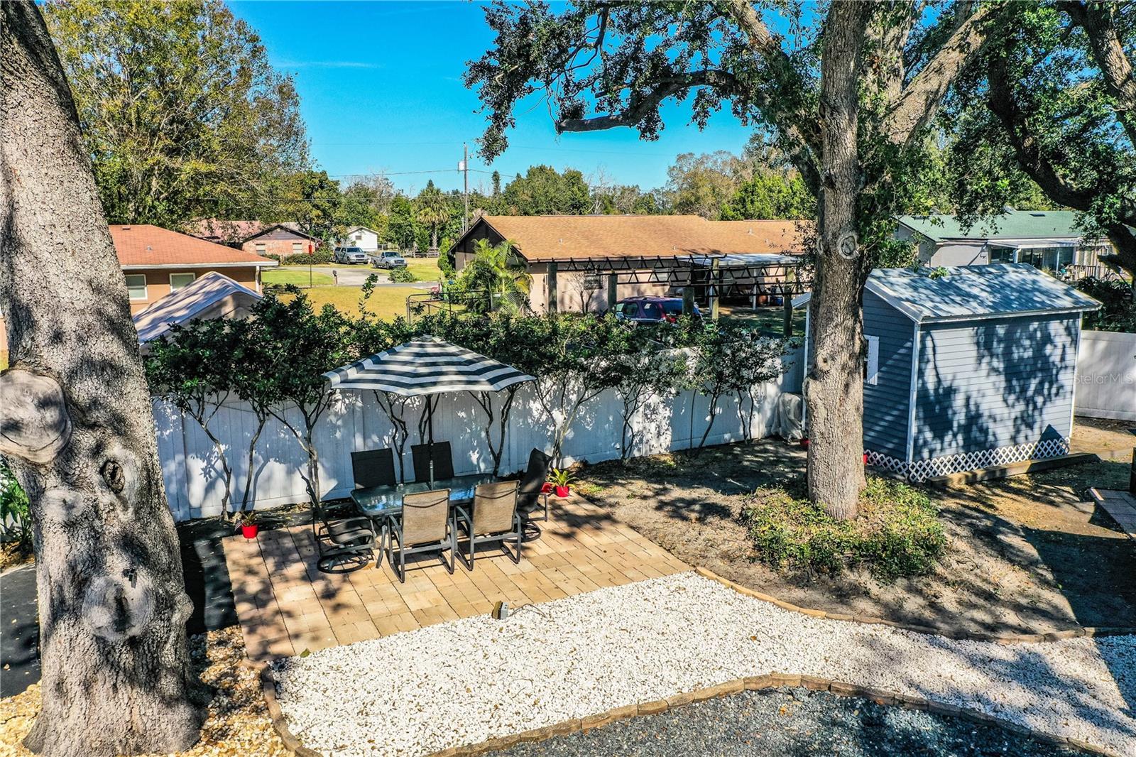 2227 HOWARD WEST AVE