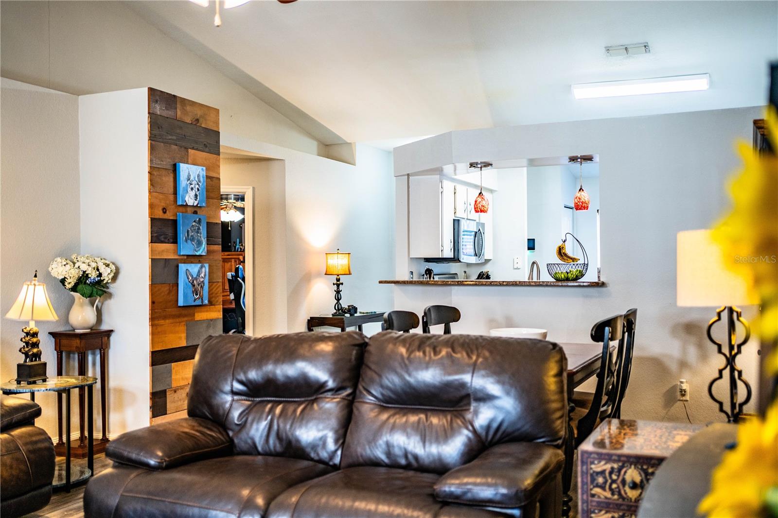 2227 HOWARD WEST AVE