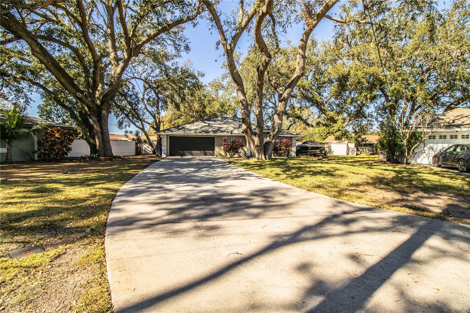 2227 HOWARD WEST AVE