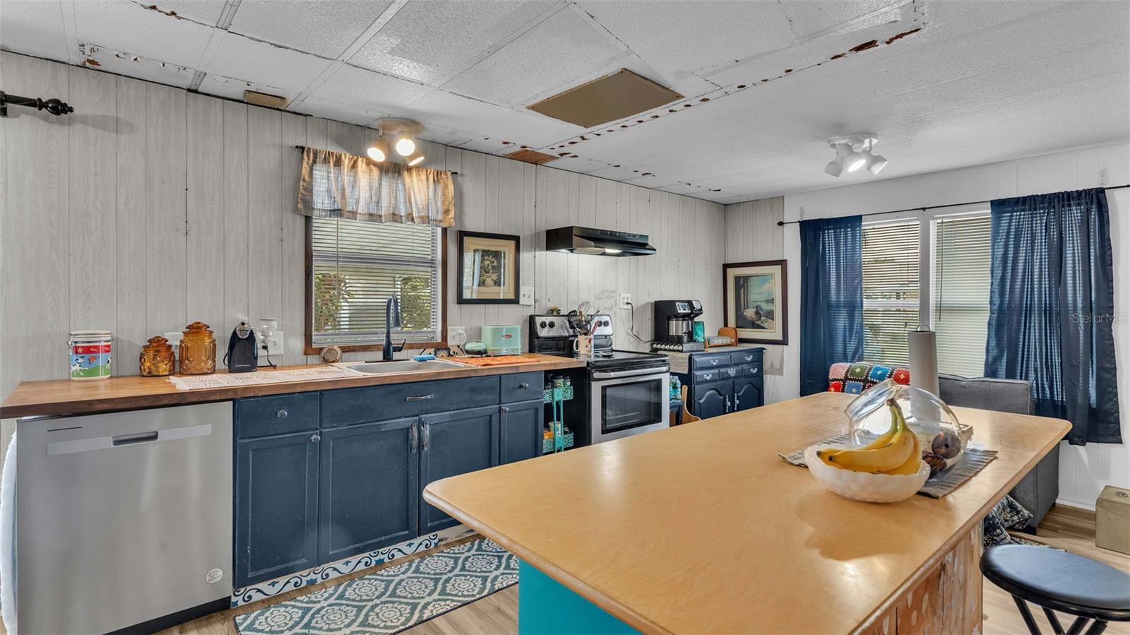 1610 REYNOLDS RD #50