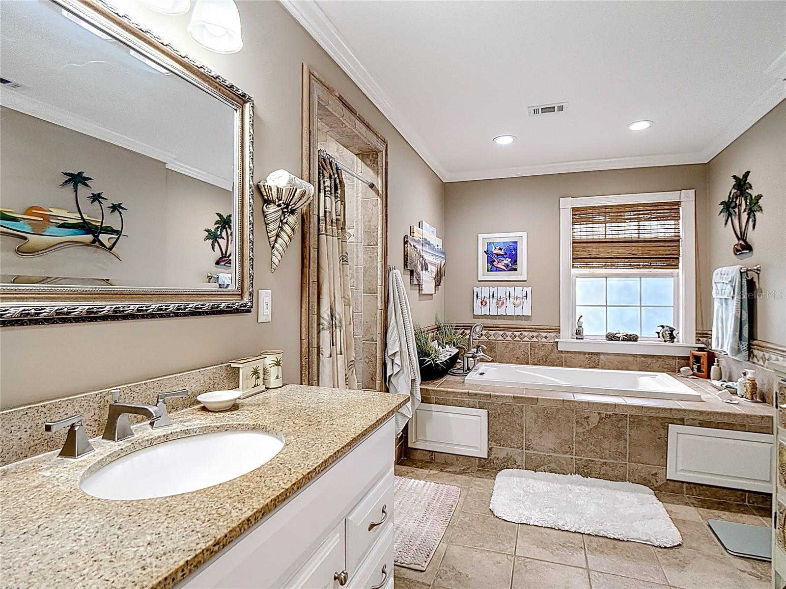 2008 STRAWBERRY DR