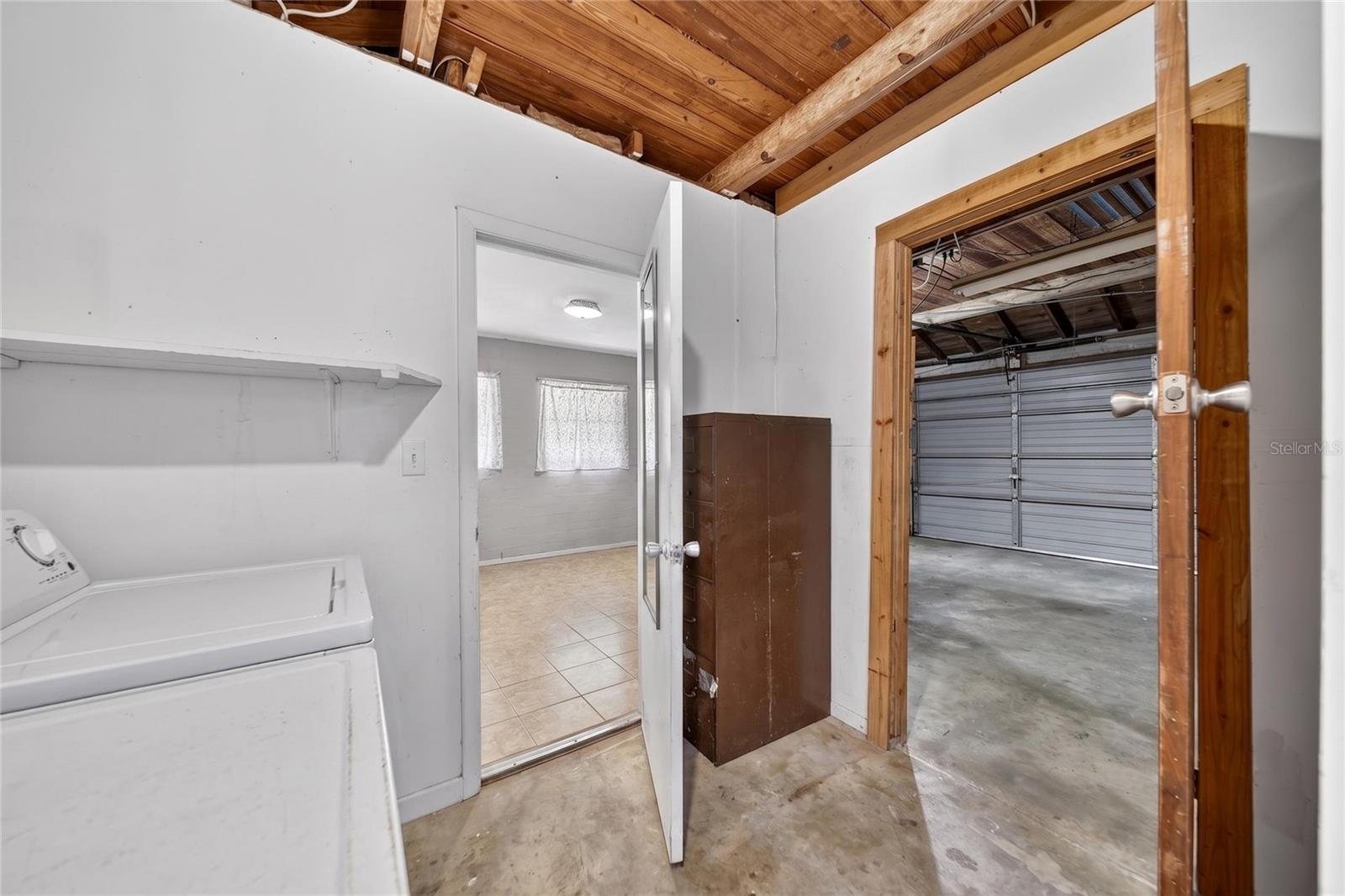103 11TH ST SE