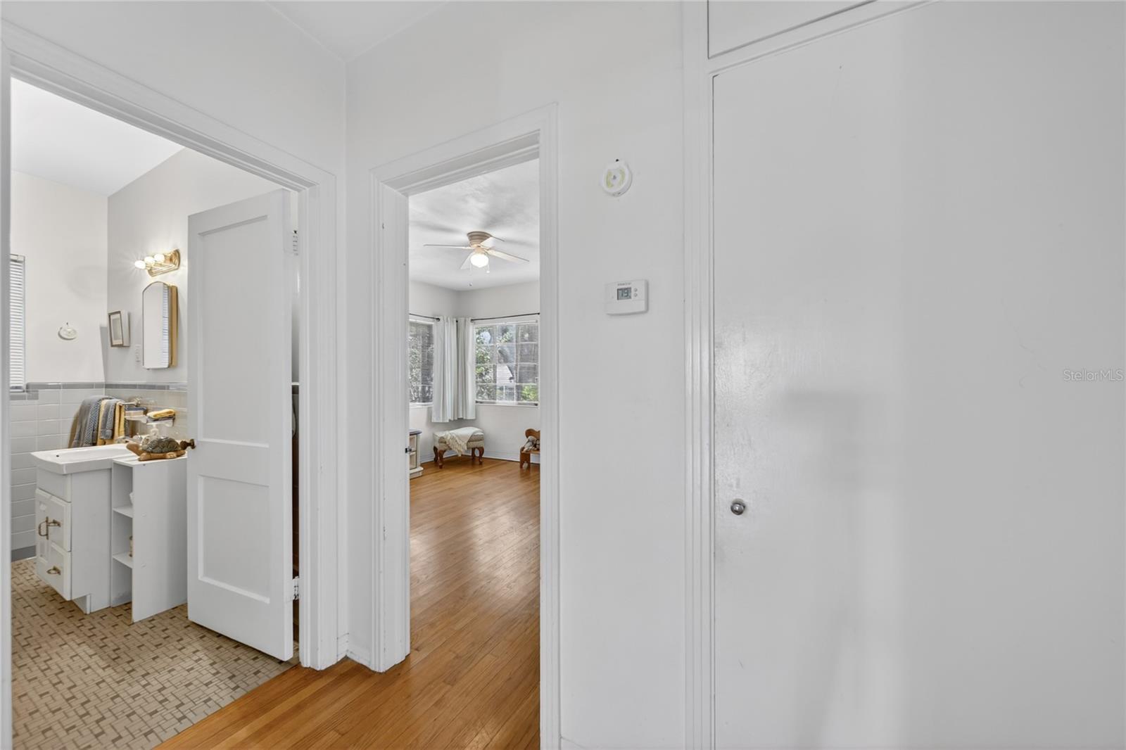 103 11TH ST SE