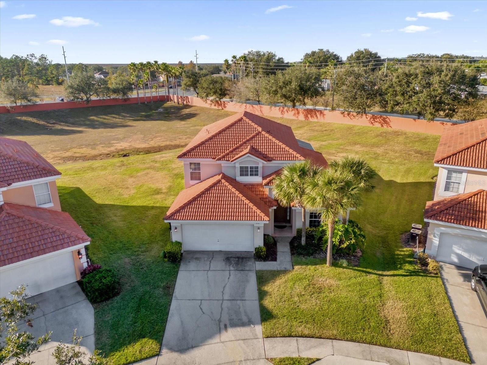 202 SOLANA CIR