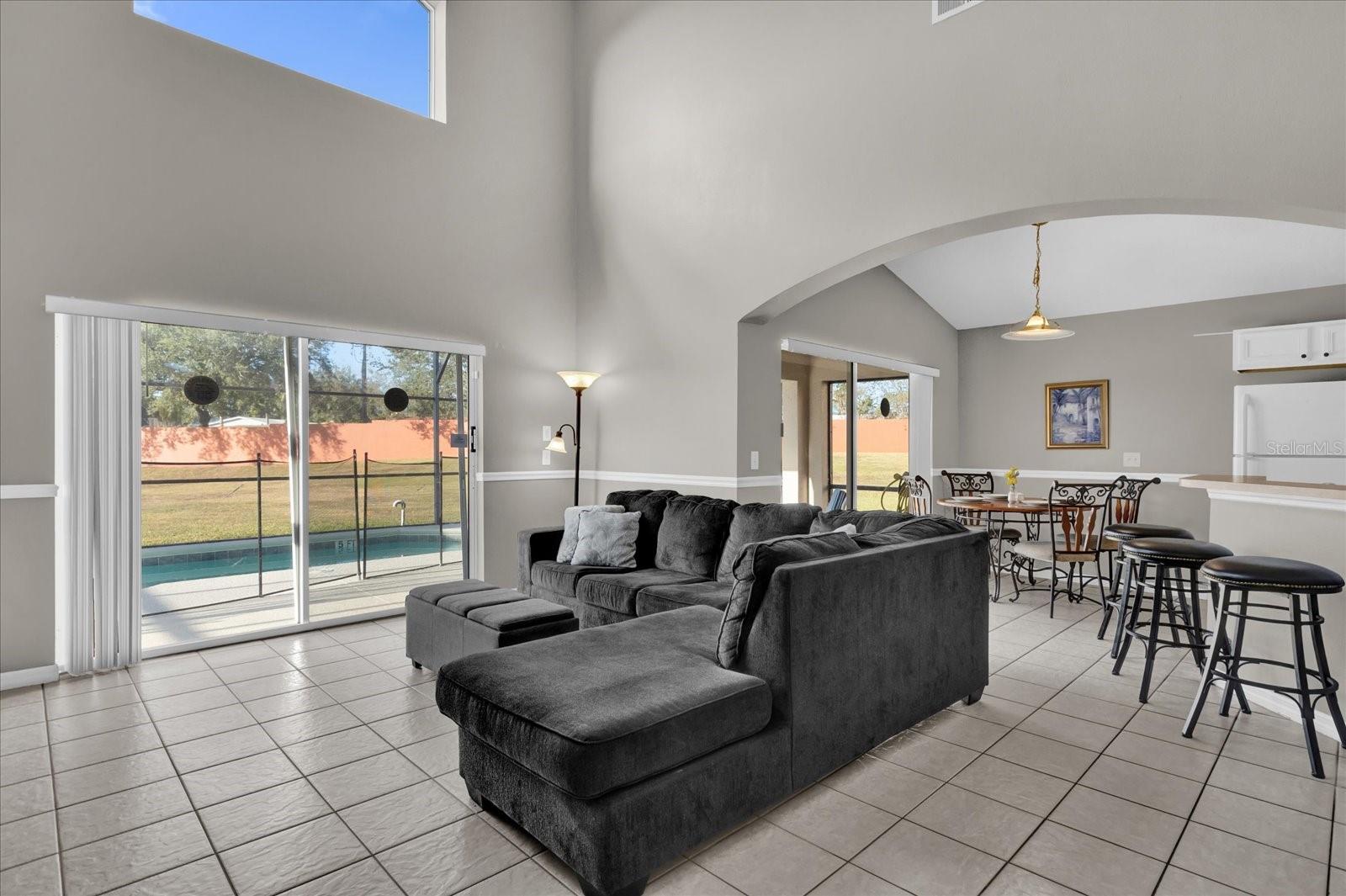 202 SOLANA CIR