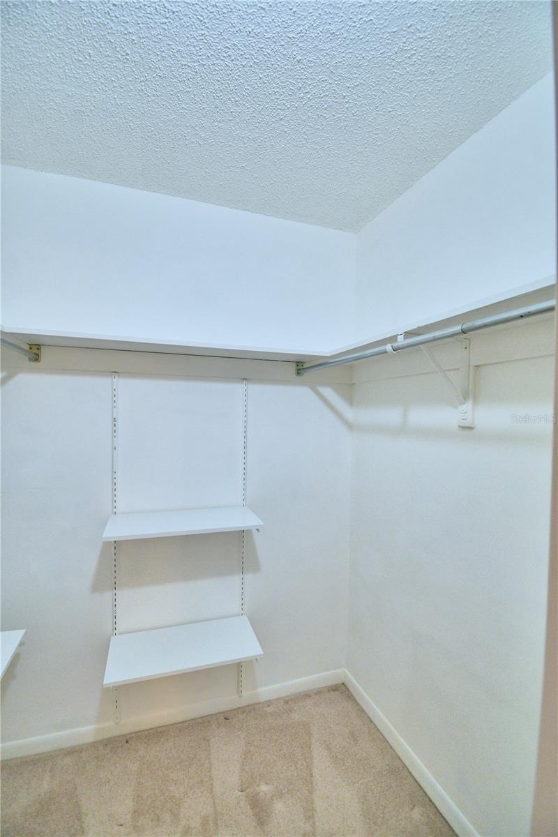 400 EL CAMINO DR #109