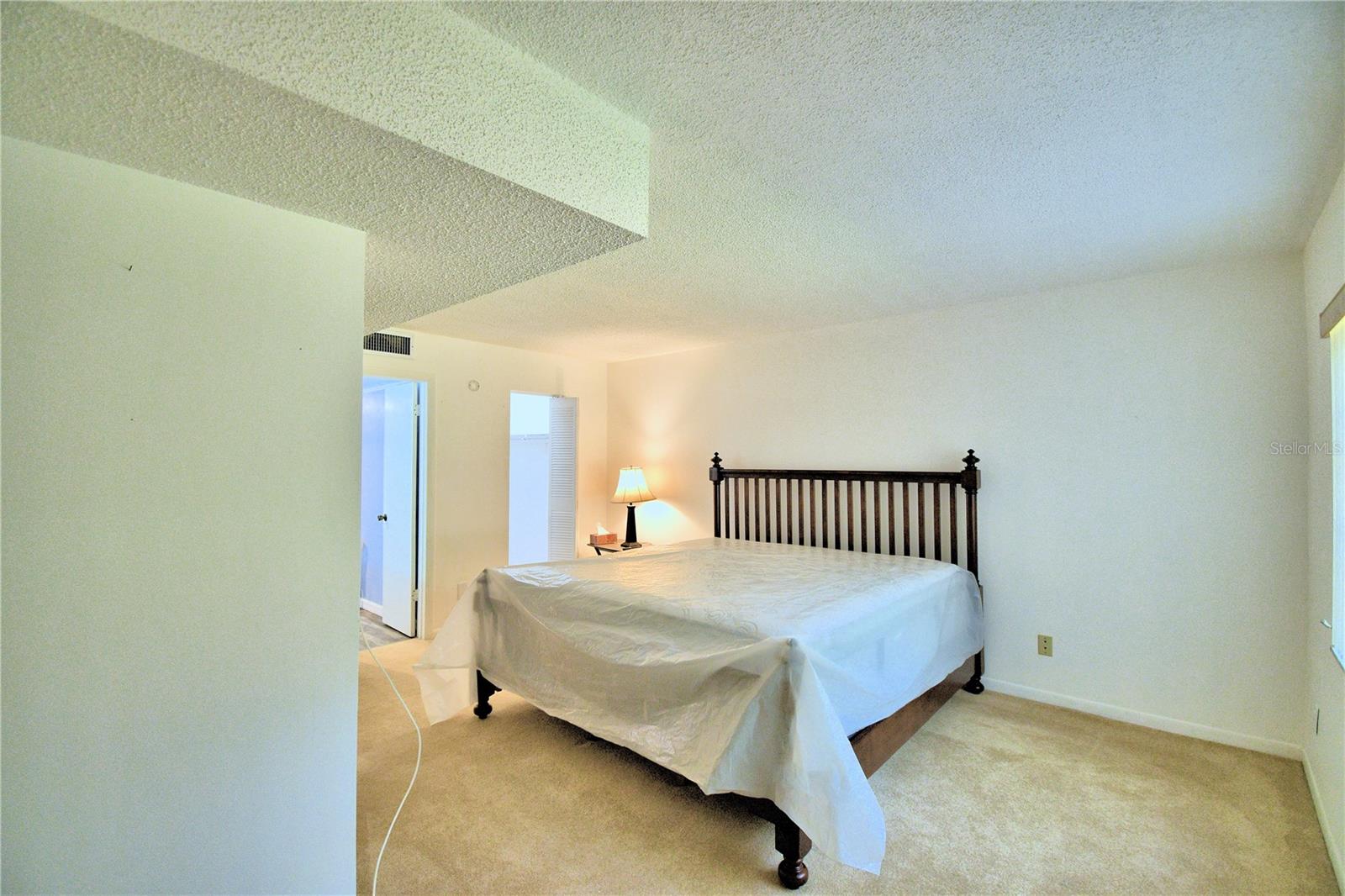 400 EL CAMINO DR #109