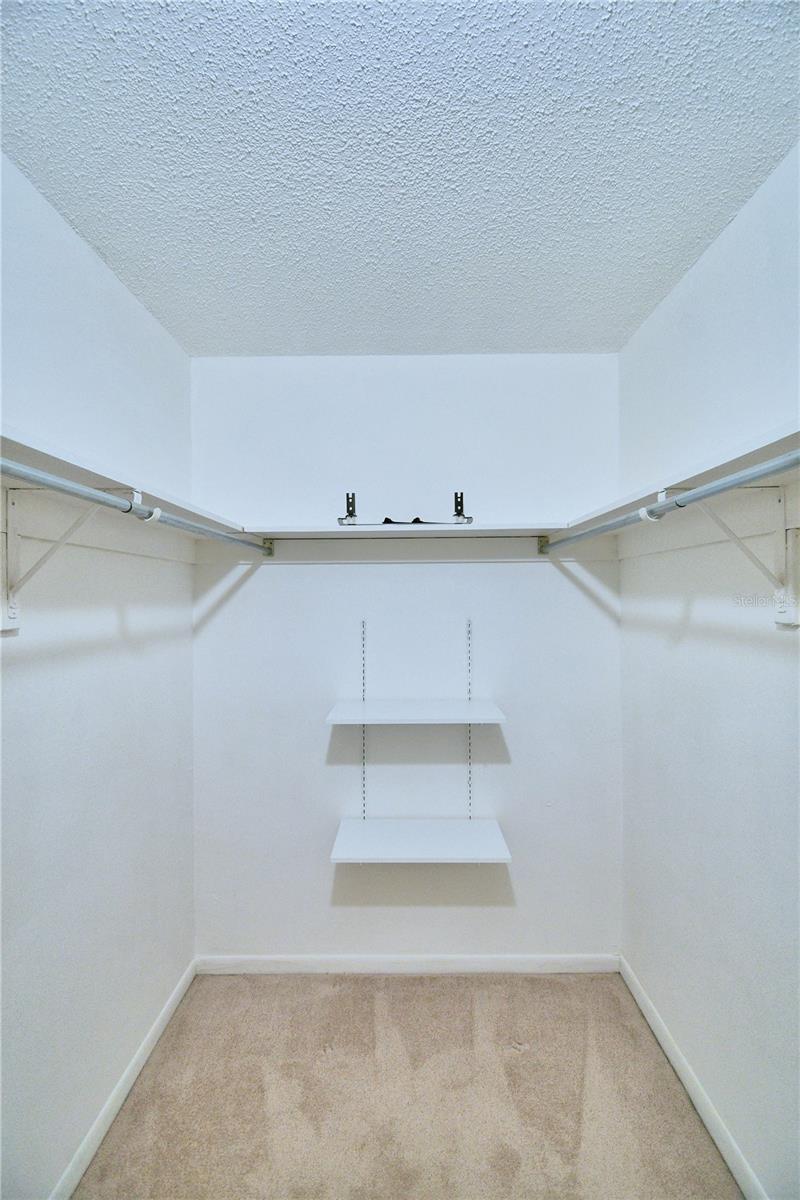 400 EL CAMINO DR #109