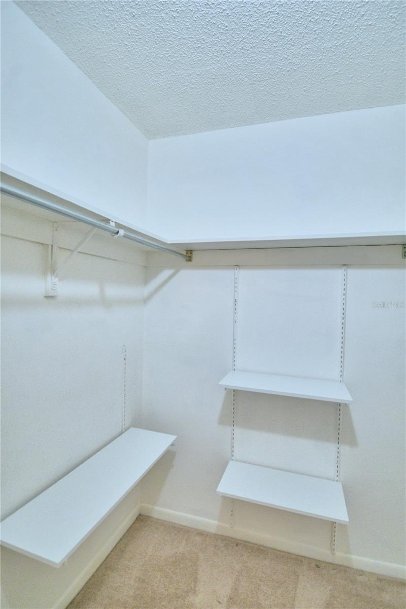400 EL CAMINO DR #109