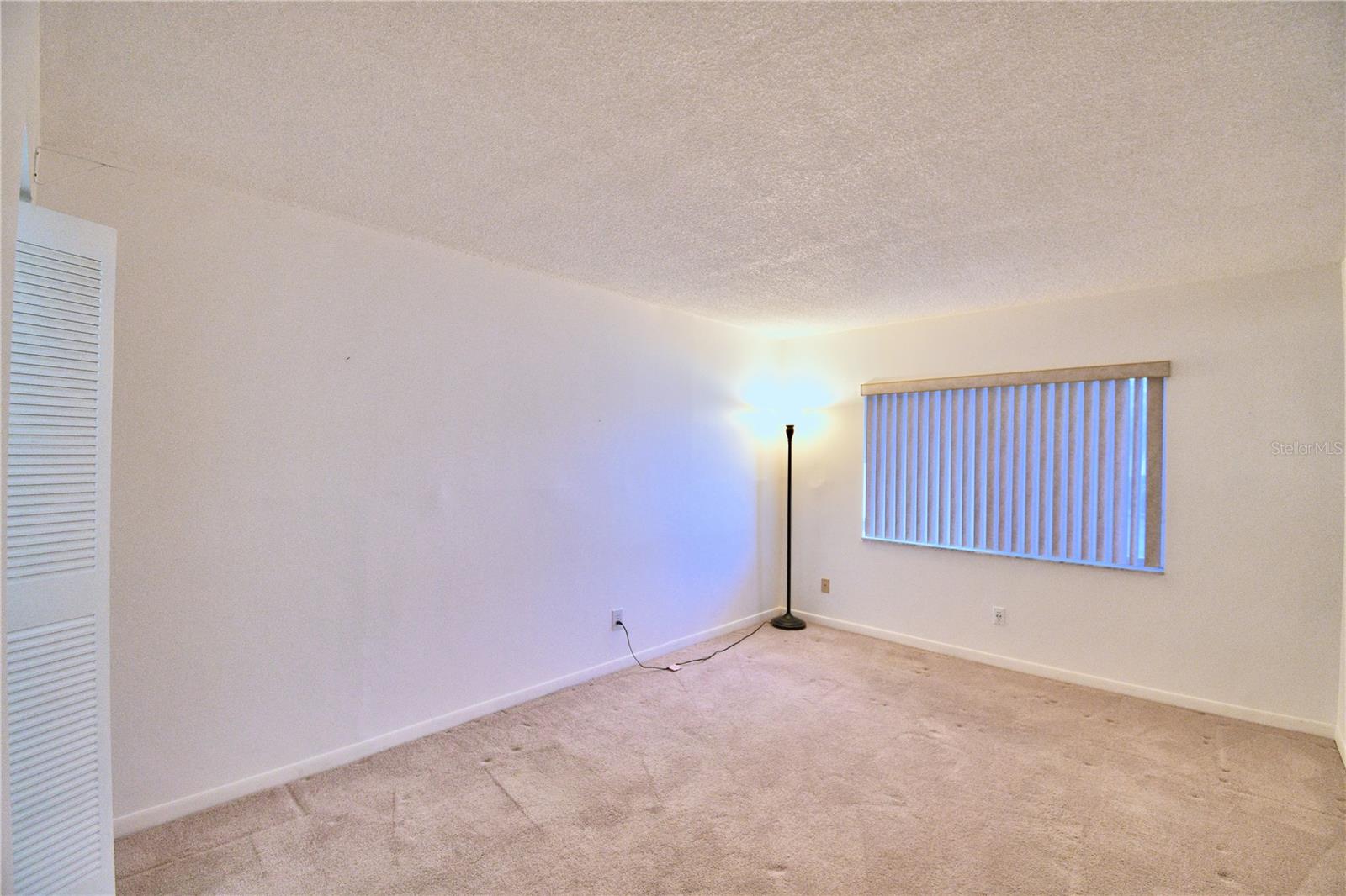 400 EL CAMINO DR #109