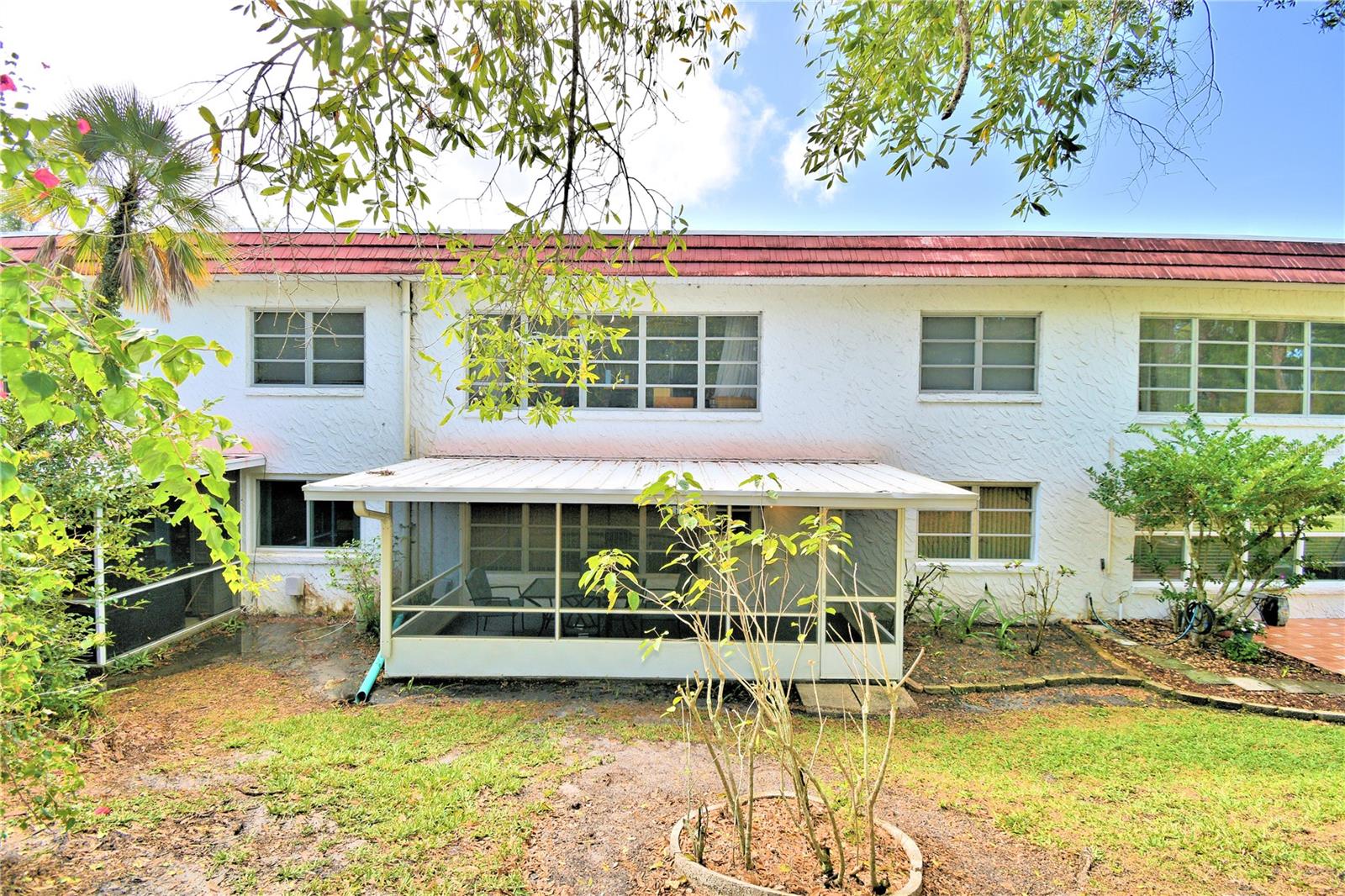400 EL CAMINO DR #109