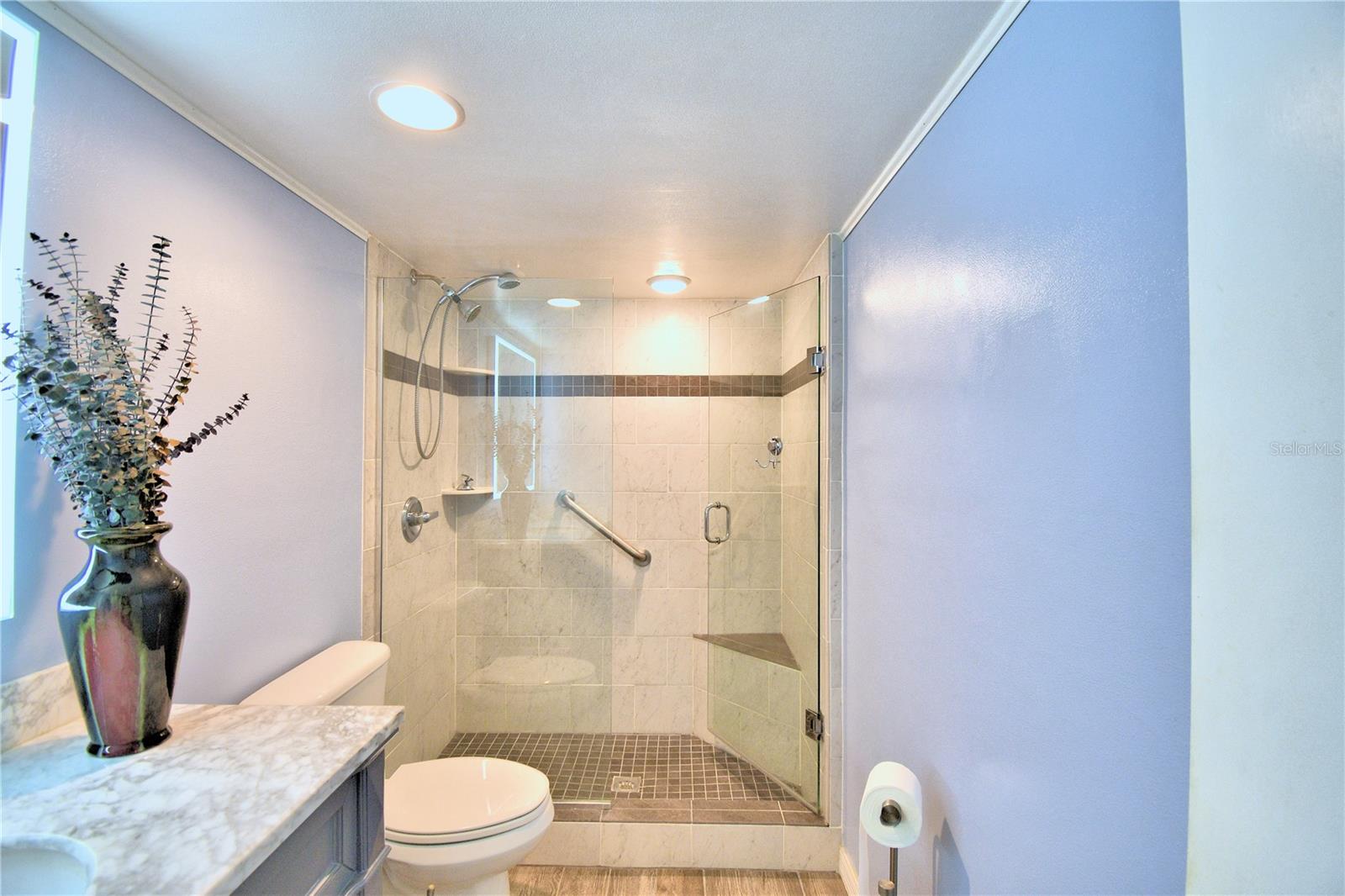 400 EL CAMINO DR #109