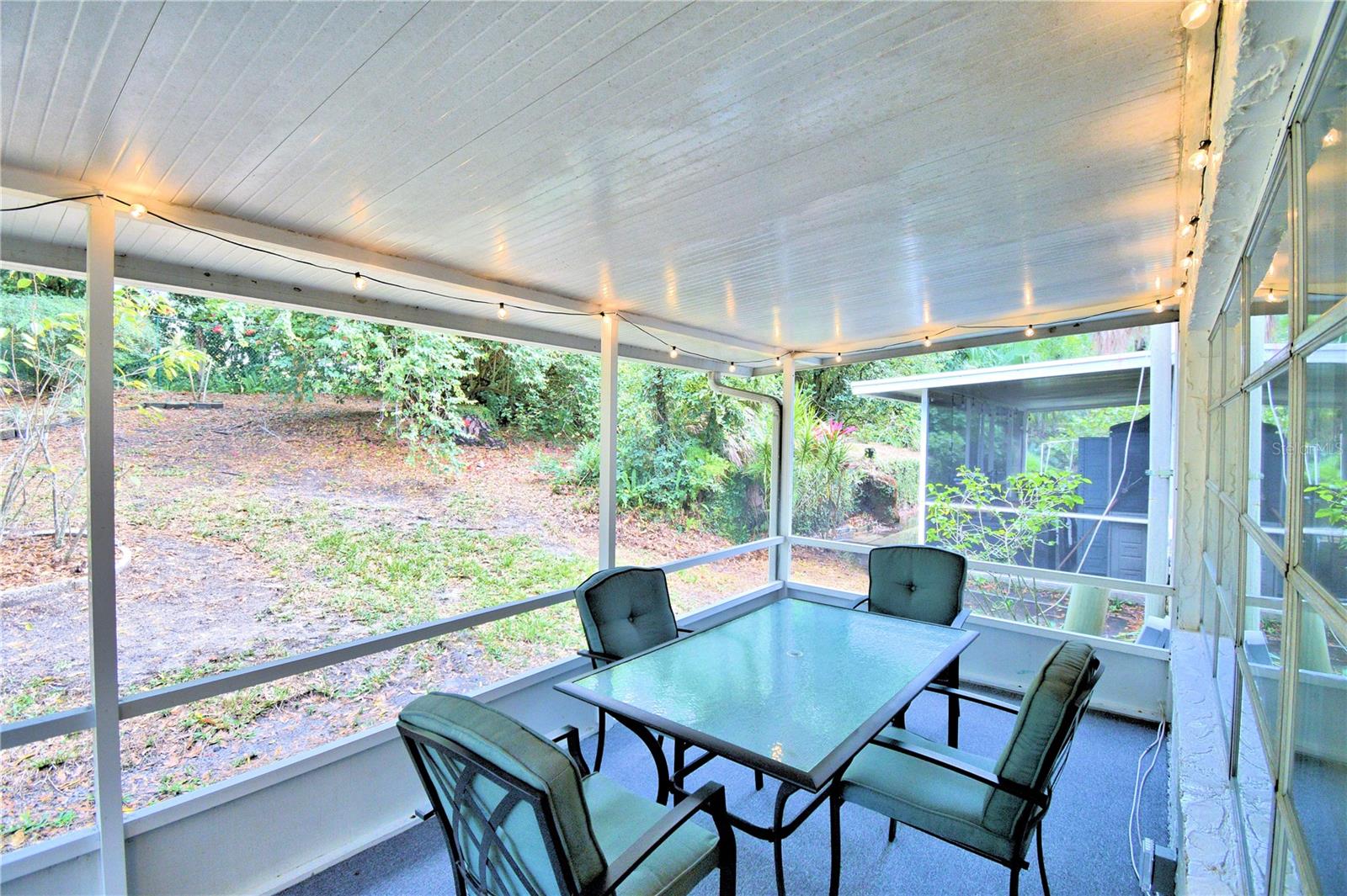 400 EL CAMINO DR #109