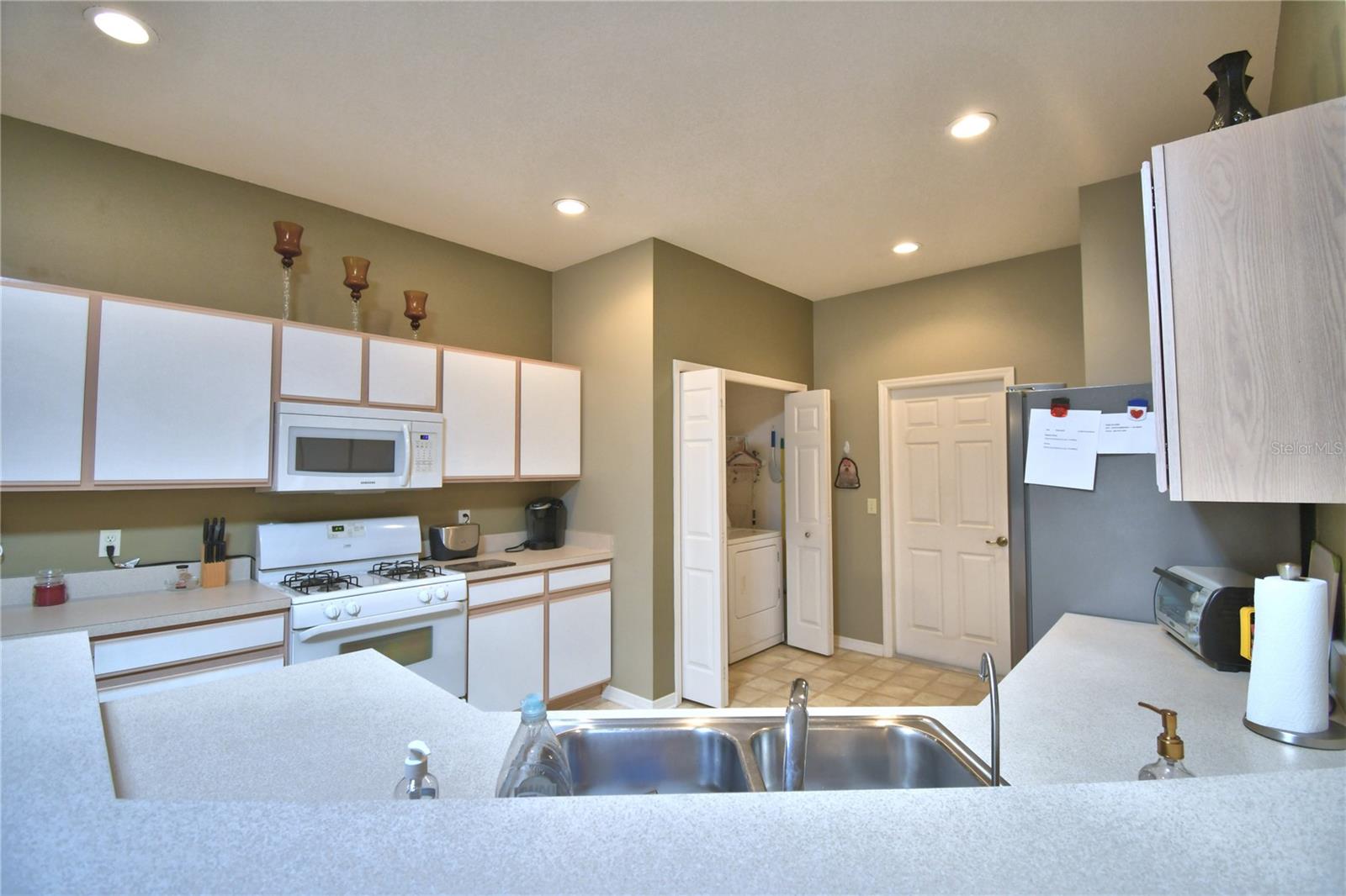 4465 TURNBERRY LN